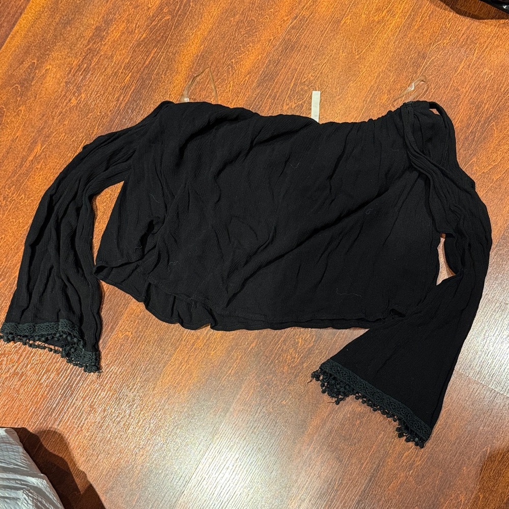 Solemio Black Off-Shoulder Long Sleeve Top with Lace Trim